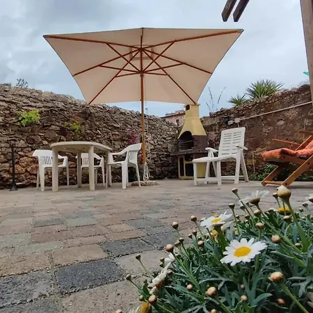 Daire Monolocale Con Veranda E Giardino A *