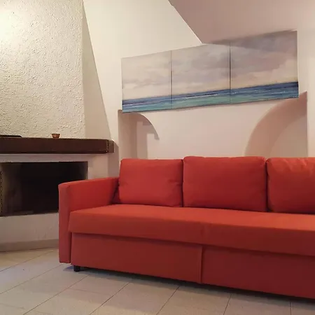 Monolocale Con Veranda E Giardino A Daire